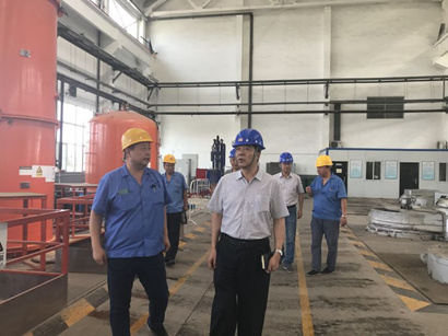 【经济运行部】集团任广斌一行到尺度热处置、尺度电梯、电器开关进行调研